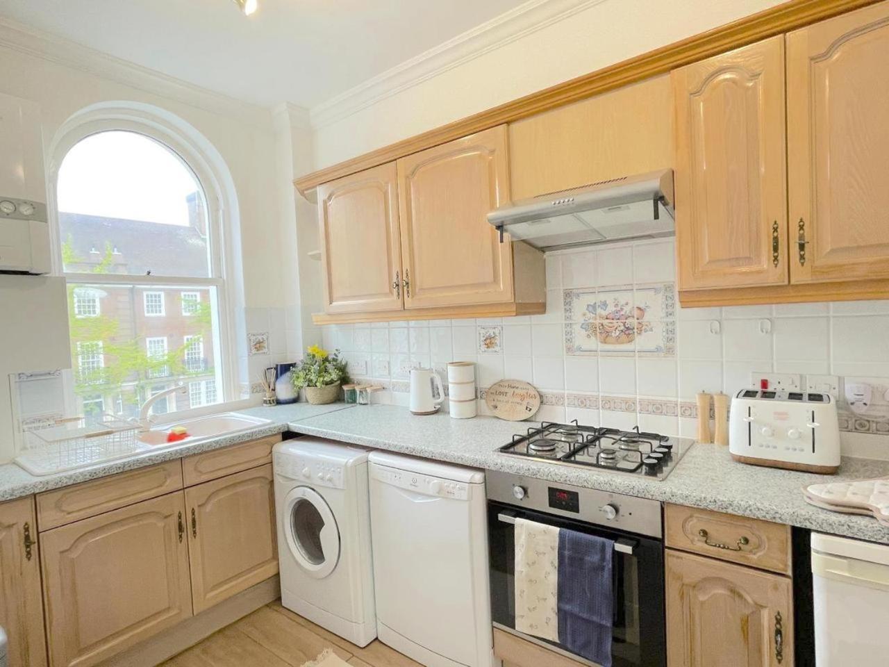 Luxury Apartment In Paddington London Bagian luar foto
